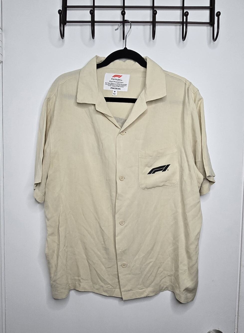Pacsun x Formula 1 Button Pocket Short Sleeve Shirt Men Medium Tan Racing